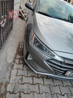 هیوندای ئەلەنترا